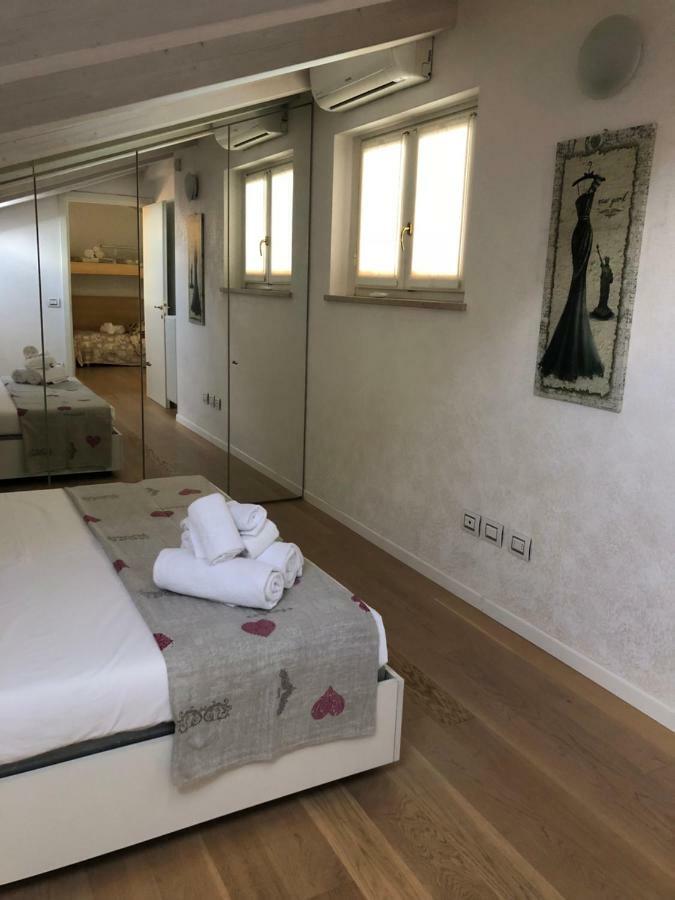 Appartamenti Agli Ulivi Peschiera del Garda Eksteriør bilde