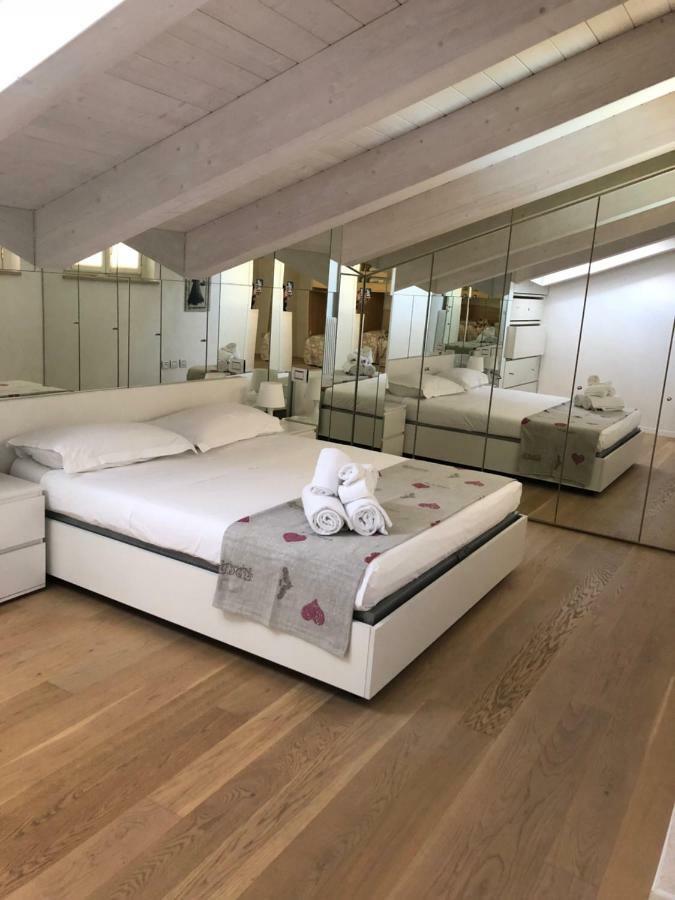 Appartamenti Agli Ulivi Peschiera del Garda Eksteriør bilde