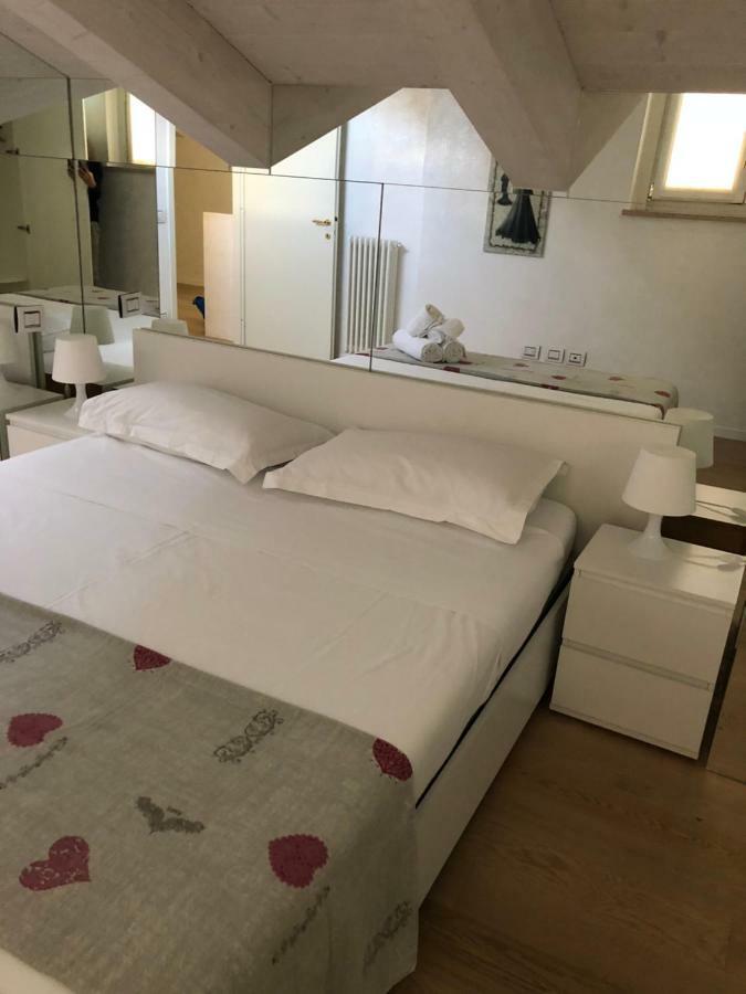 Appartamenti Agli Ulivi Peschiera del Garda Eksteriør bilde